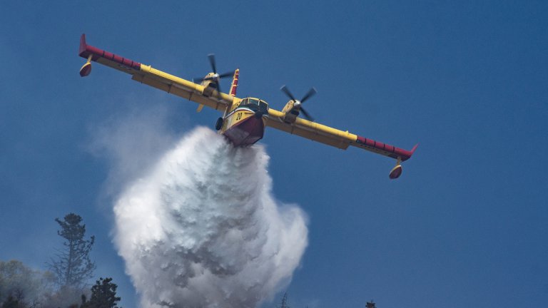 The CL-415 Super Scooper damaged by a drone while fighting the Palisades Fire in Los Angeles should be dropping water on the flames again by earlier next week. Meanwhile, firefighters will receive two additional planes.